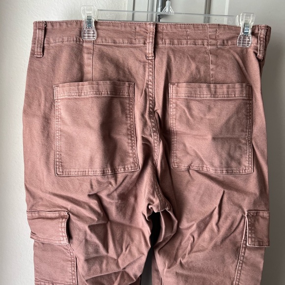 Universal Thread Cargo pants - Picture 2 of 5